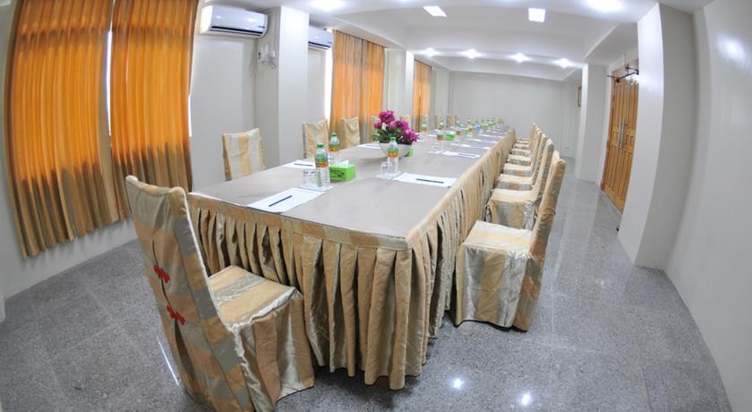 Shwe Phyu Hotel Mandalay Exterior photo