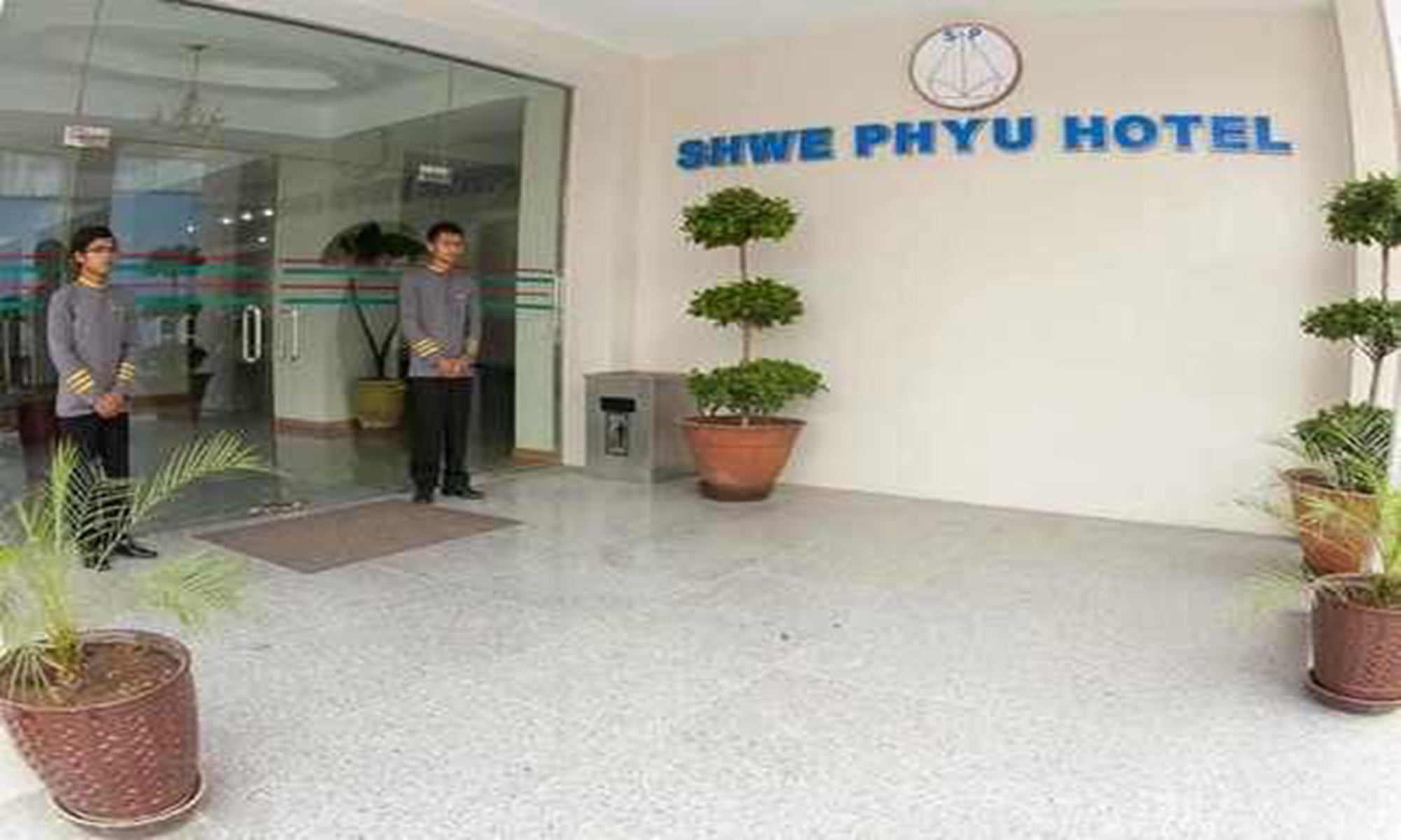 Shwe Phyu Hotel Mandalay Exterior photo