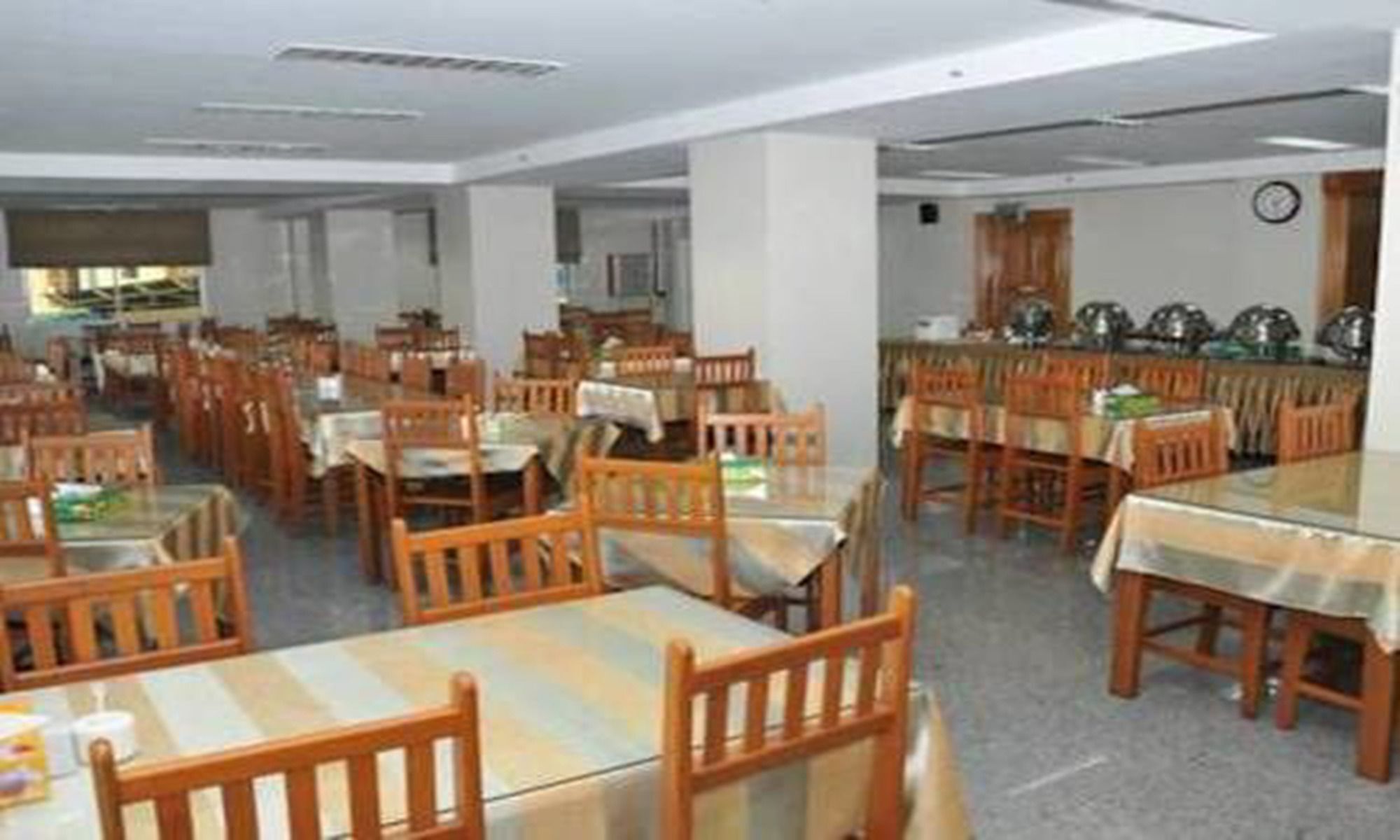 Shwe Phyu Hotel Mandalay Exterior photo